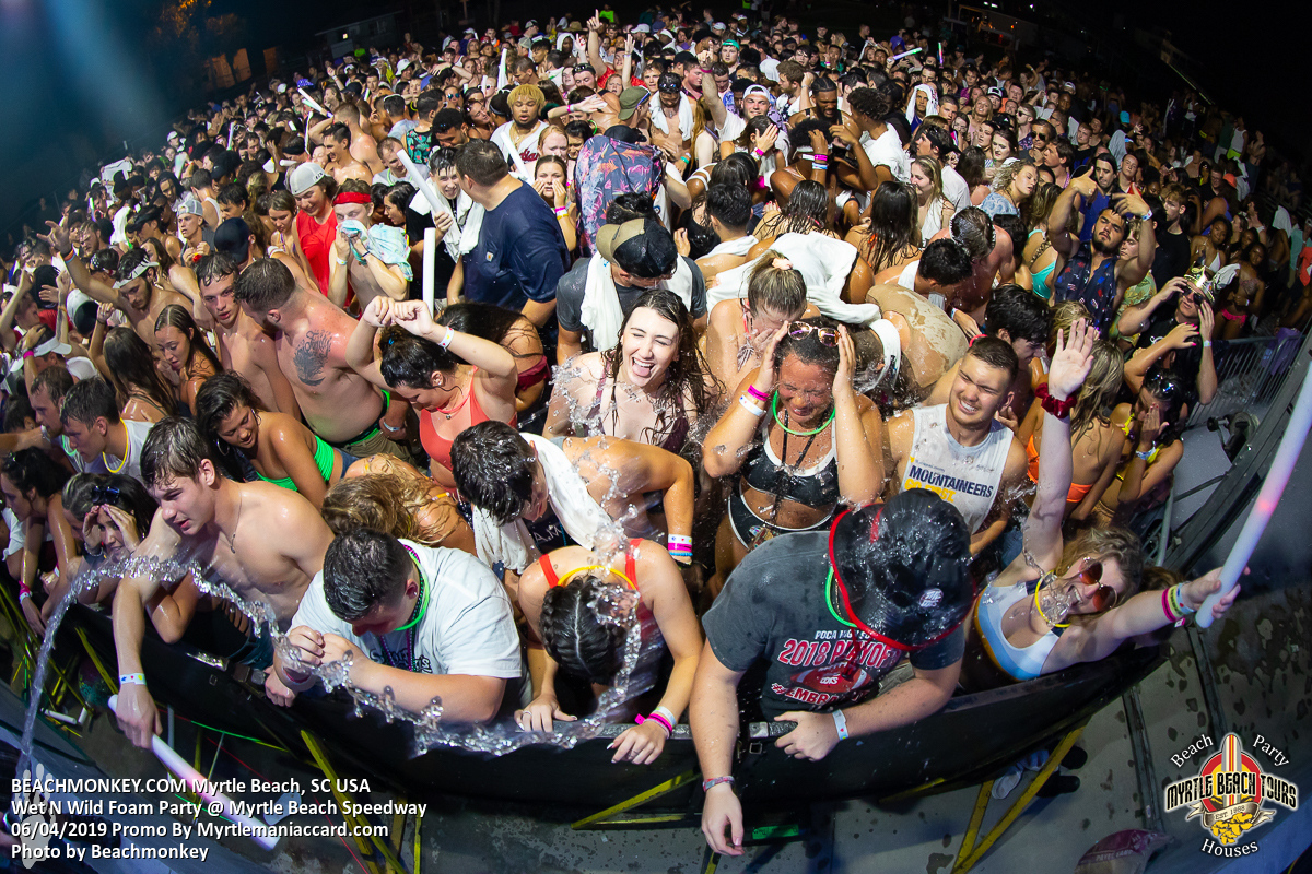 Photo Galleries Wet N Wild Foam Party Capturing